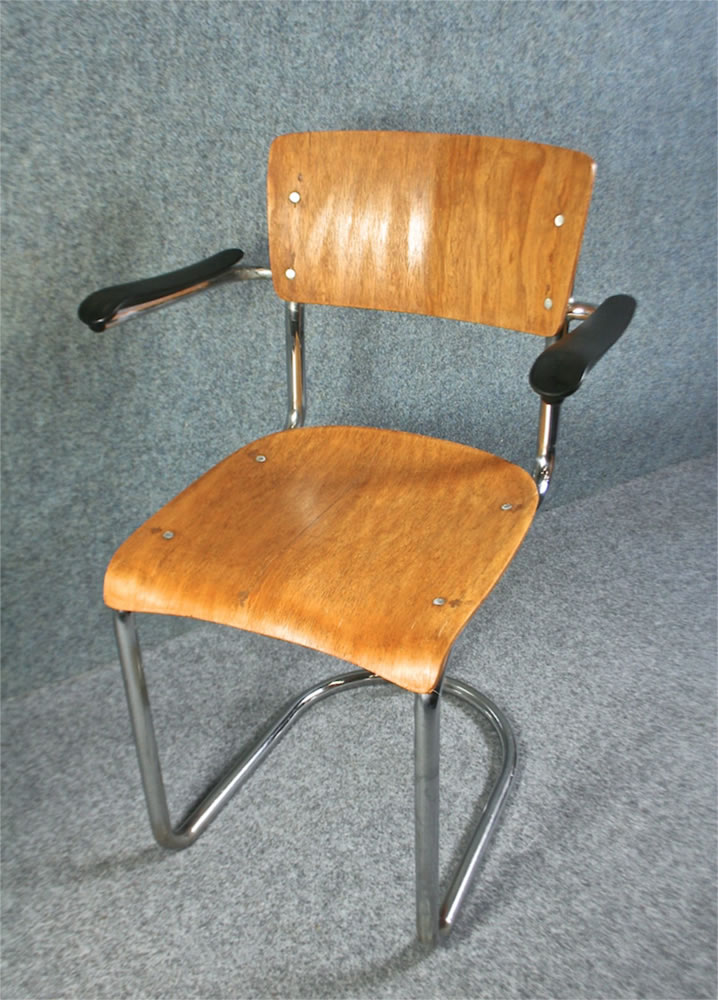 A 1950’s Dutch 200 series desk chair by W H Gispen - Image 4
