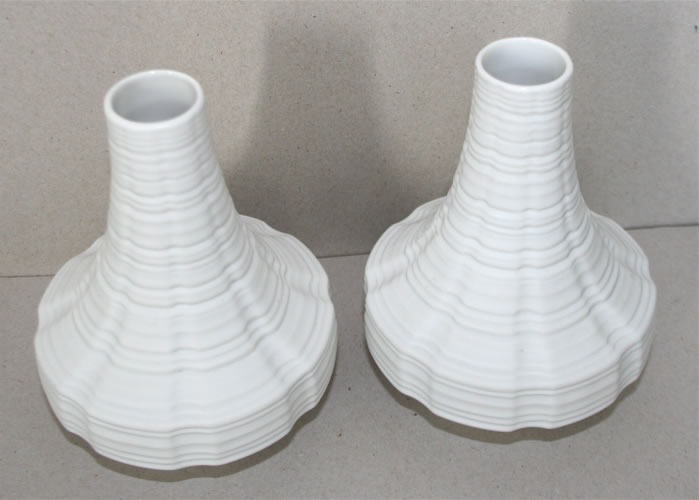 Heinrich ‘Space Capsule’ Vases - Image 3