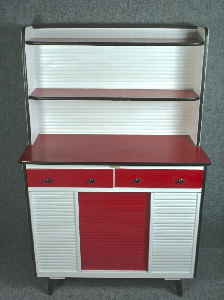 A 1950s kitchen cabinet by Table-Ette