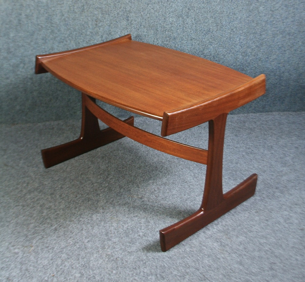 Nest of vintage 1960’s teak GPlan coffee tables. - Image 6
