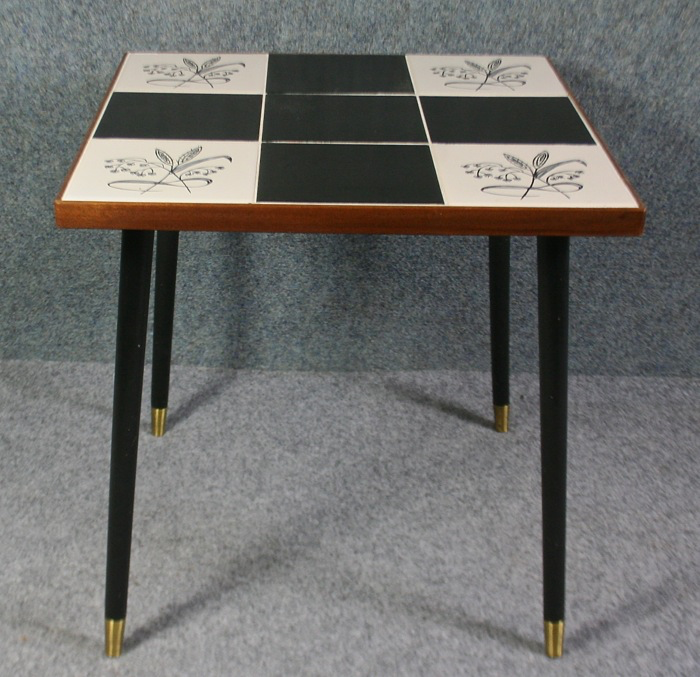 A 1950’s square black and white tiled coffee table - Image 7