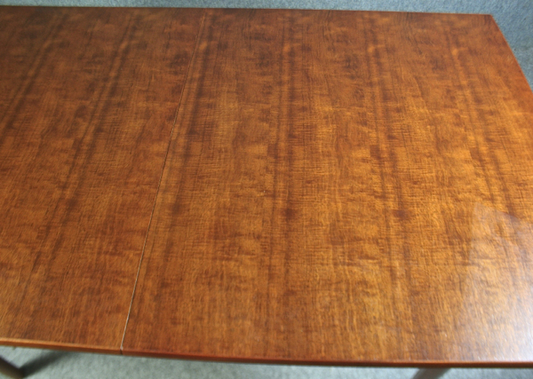 A Gordon Russell extending table - Image 2