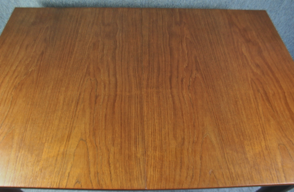 A 1950’s teak extending dining table - Image 6