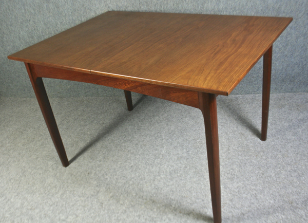 A 1950’s teak extending dining table - Image 4