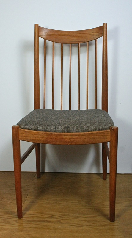 An 1950’s Danish Arne Vodder teak chair model number 422 for Sibast. - Image 7