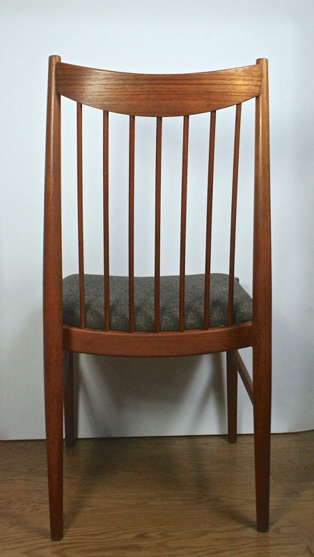 An 1950’s Danish Arne Vodder teak chair model number 422 for Sibast. - Image 5