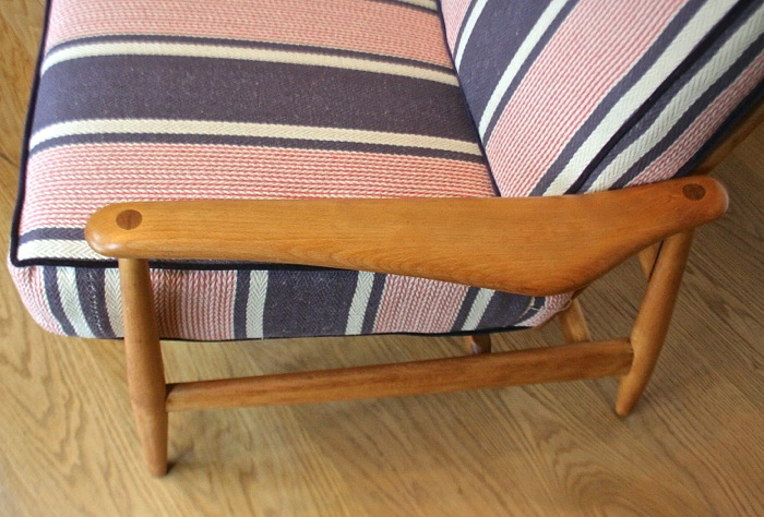 A Danish Arne Vodder for France and Daverkosen ‘flat-pack’ two seat sofa - Image 5