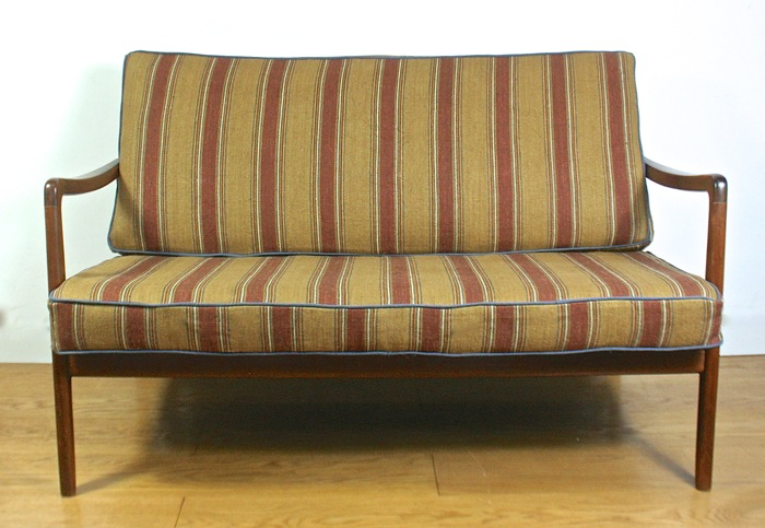 ON HOLD .A Danish ‘flat pack’ sofa by Peter Hvidt and Orla Molgaard Nielsen for France and Daverkosen - Image 3