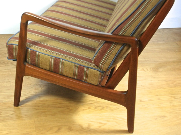 ON HOLD .A Danish ‘flat pack’ sofa by Peter Hvidt and Orla Molgaard Nielsen for France and Daverkosen - Image 7
