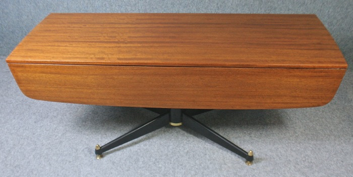 A 1950’s GPlan Librenza teak rise and fall dining table - Image 3