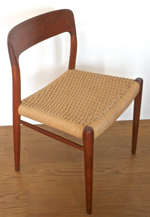 A pair of Moller 75 chairs - Image 4