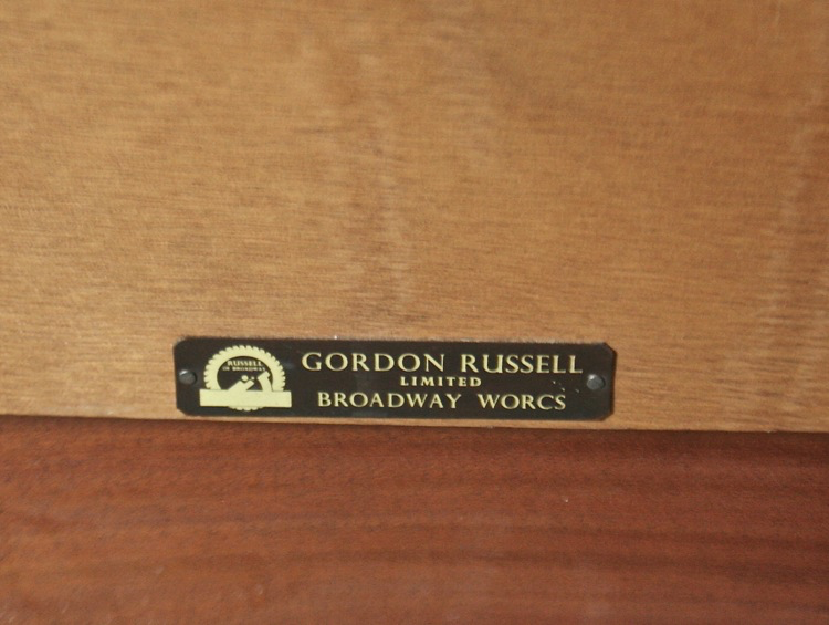 A 1950’s Mid-century teak sideboard by Gordon Russell of Broadway - Image 4