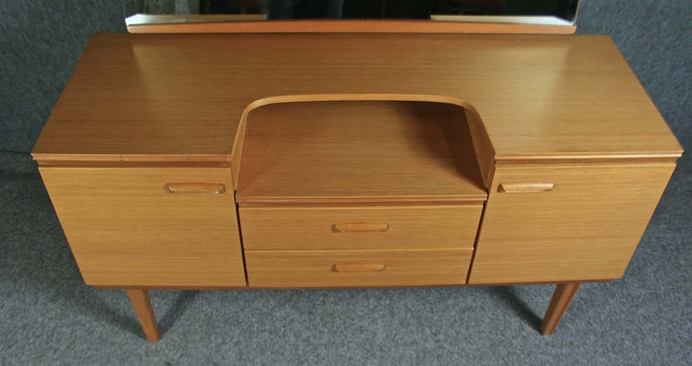 A 1960’s light oak dressing table - Image 4