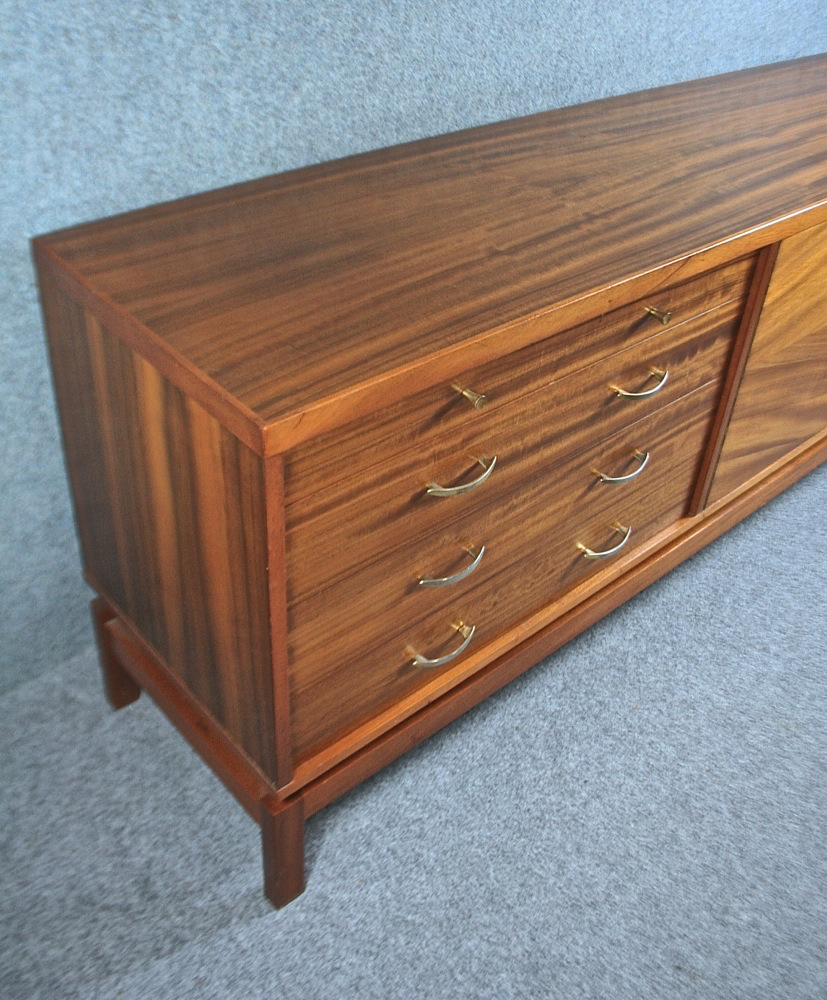 Mid 20th century Morris of Glasgow walnut sideboard - Image 6