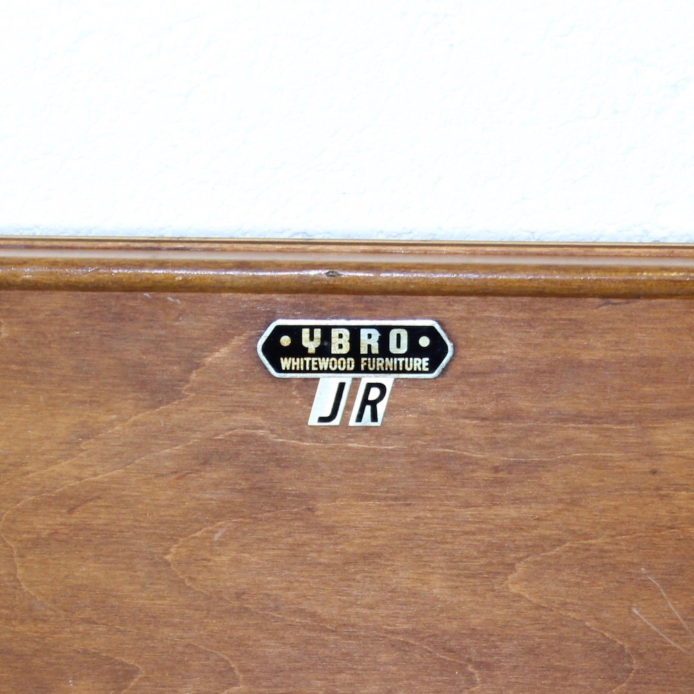 A perfectly sized midcentury sewing box - Image 5