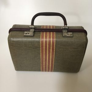 A Vintage Revelation hard case travel handbag/vanity case