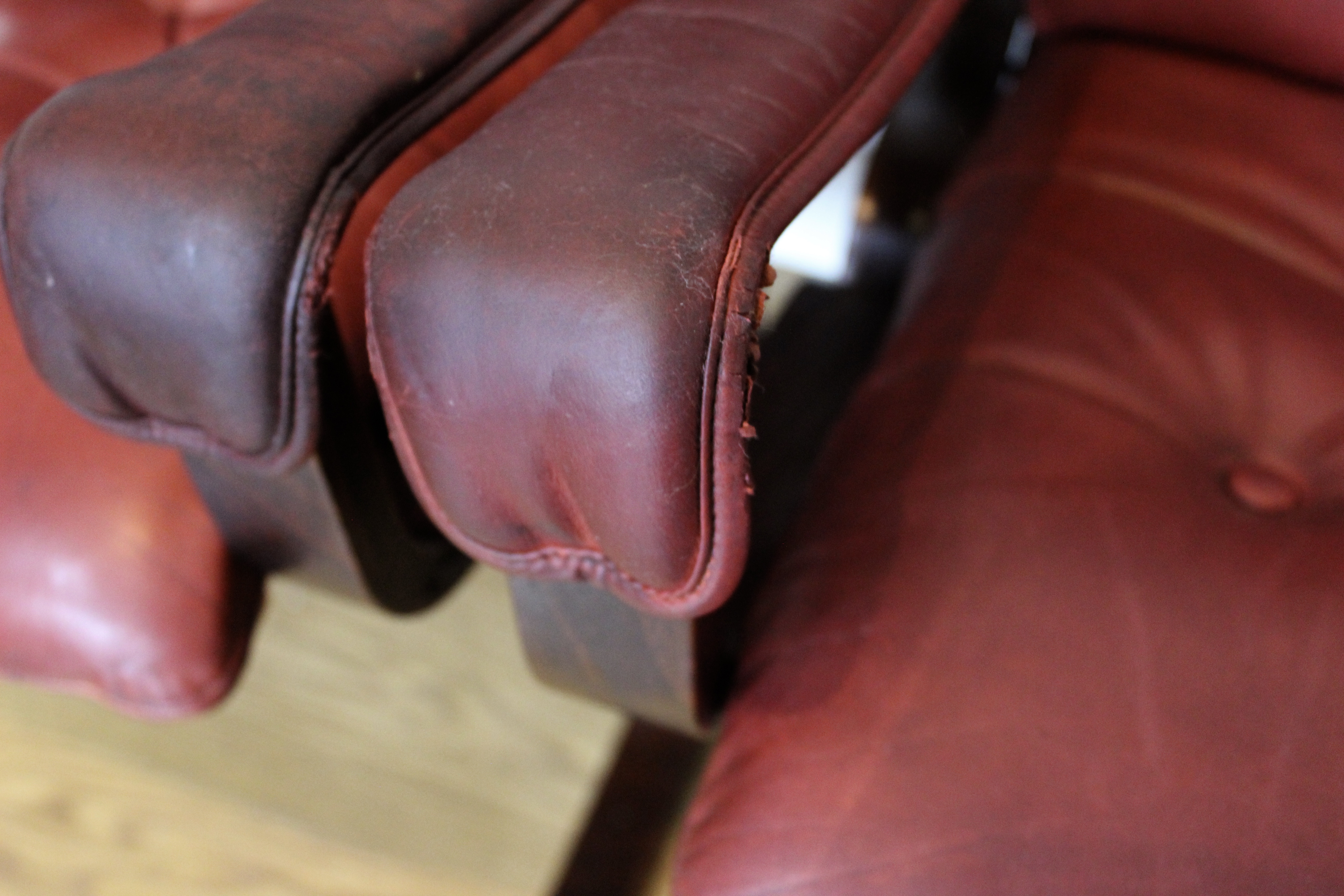A pair of leather 1960's Siesta chairs by Ingmar Relling for Westnofa made in Norway. - Image 7