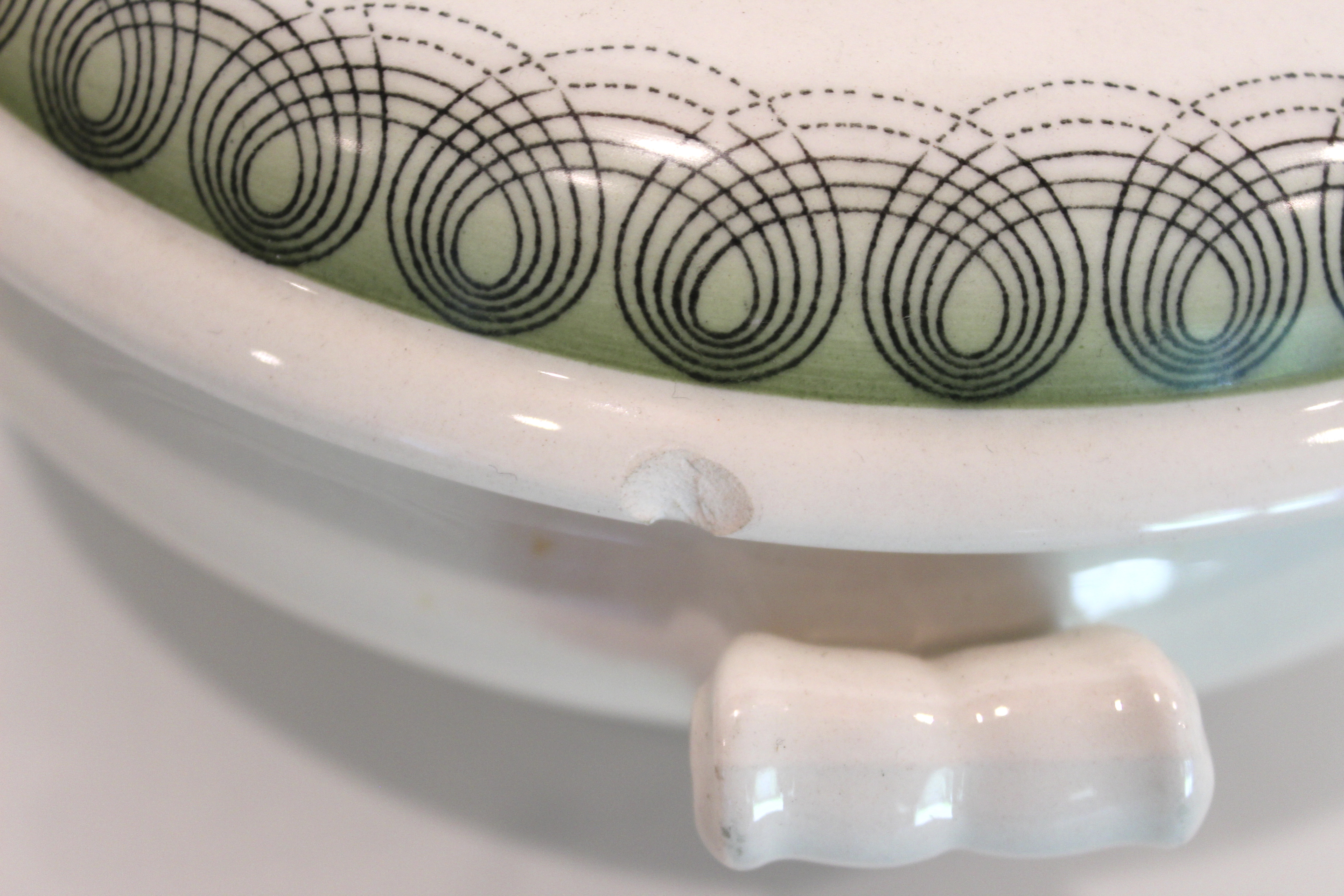 A lovely rare Eric Ravilious Persephone (Harvest festival) Wedgwood dinner service marked TL155B. - Image 5