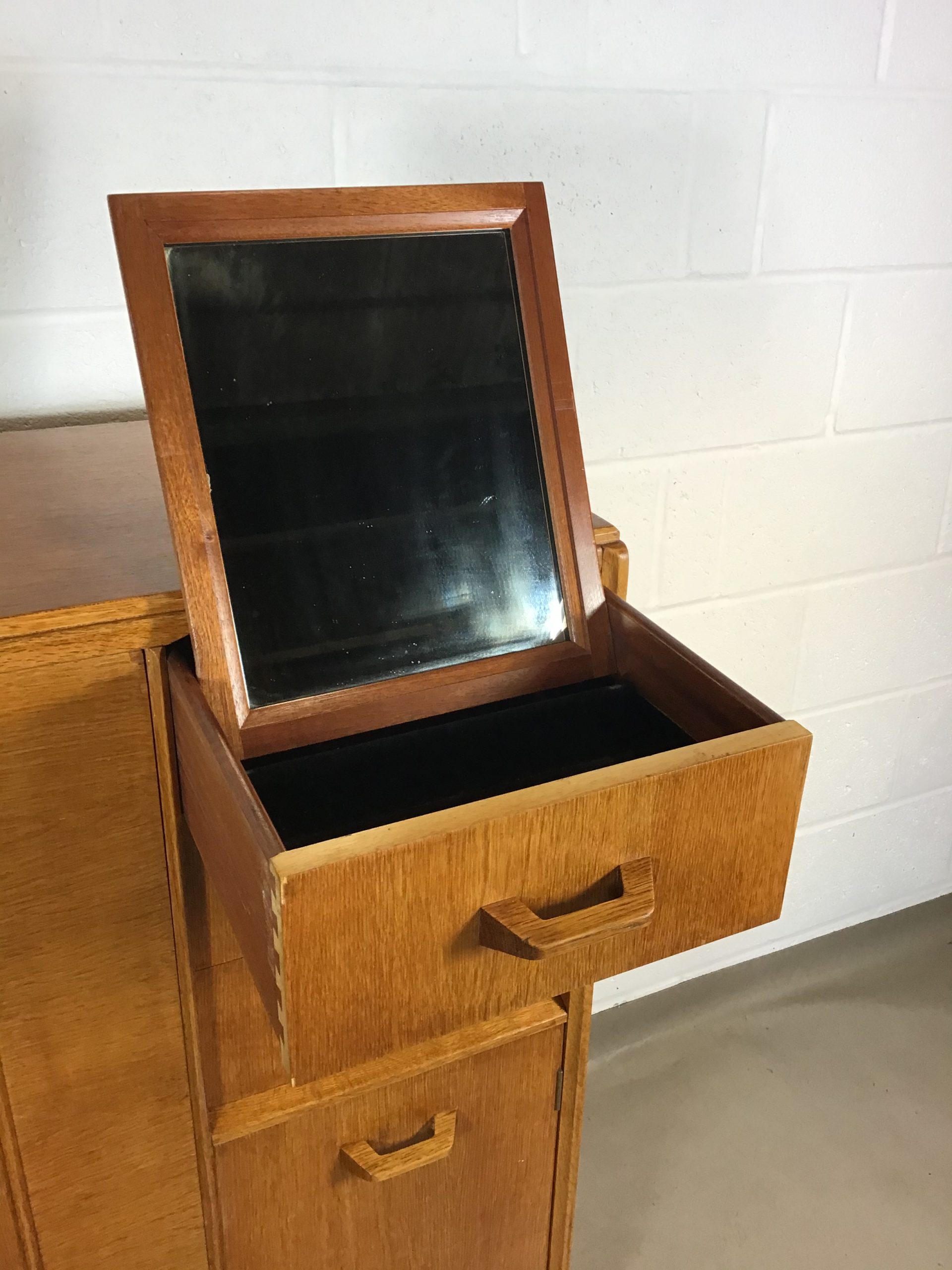 A E Gomme, G plan Brandon oak gentleman’s wardrobe - Image 6