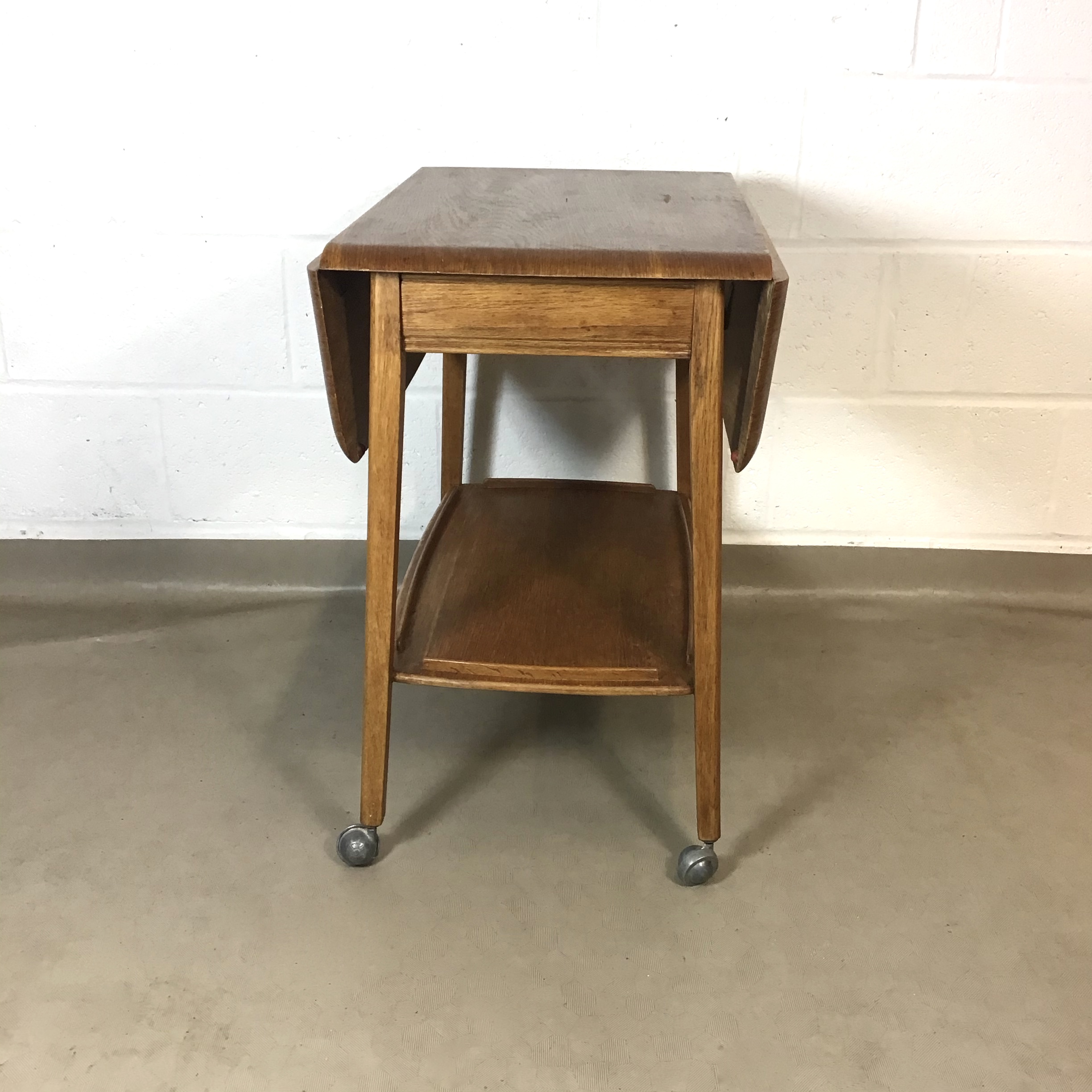 A Vintage oak, Ercol syle trolley/ table. - Image 7