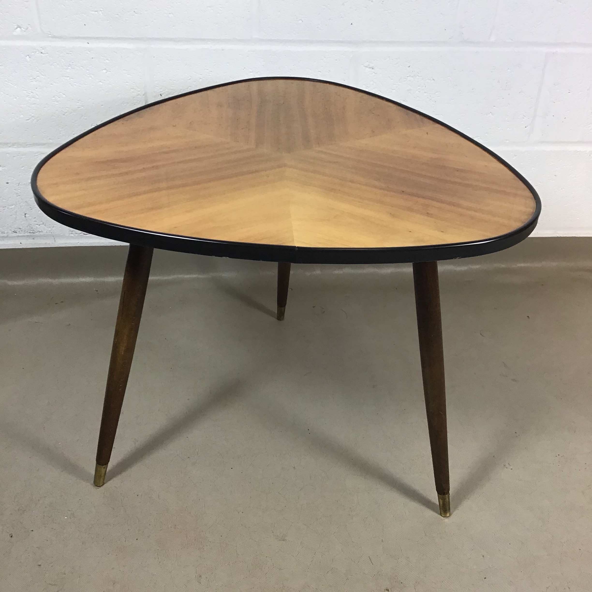 A 1950's marquetry topped high lustre triangular occasional/sofa table - Image 2
