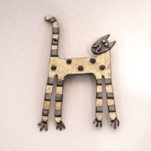 'Jumpy cat' Brooch