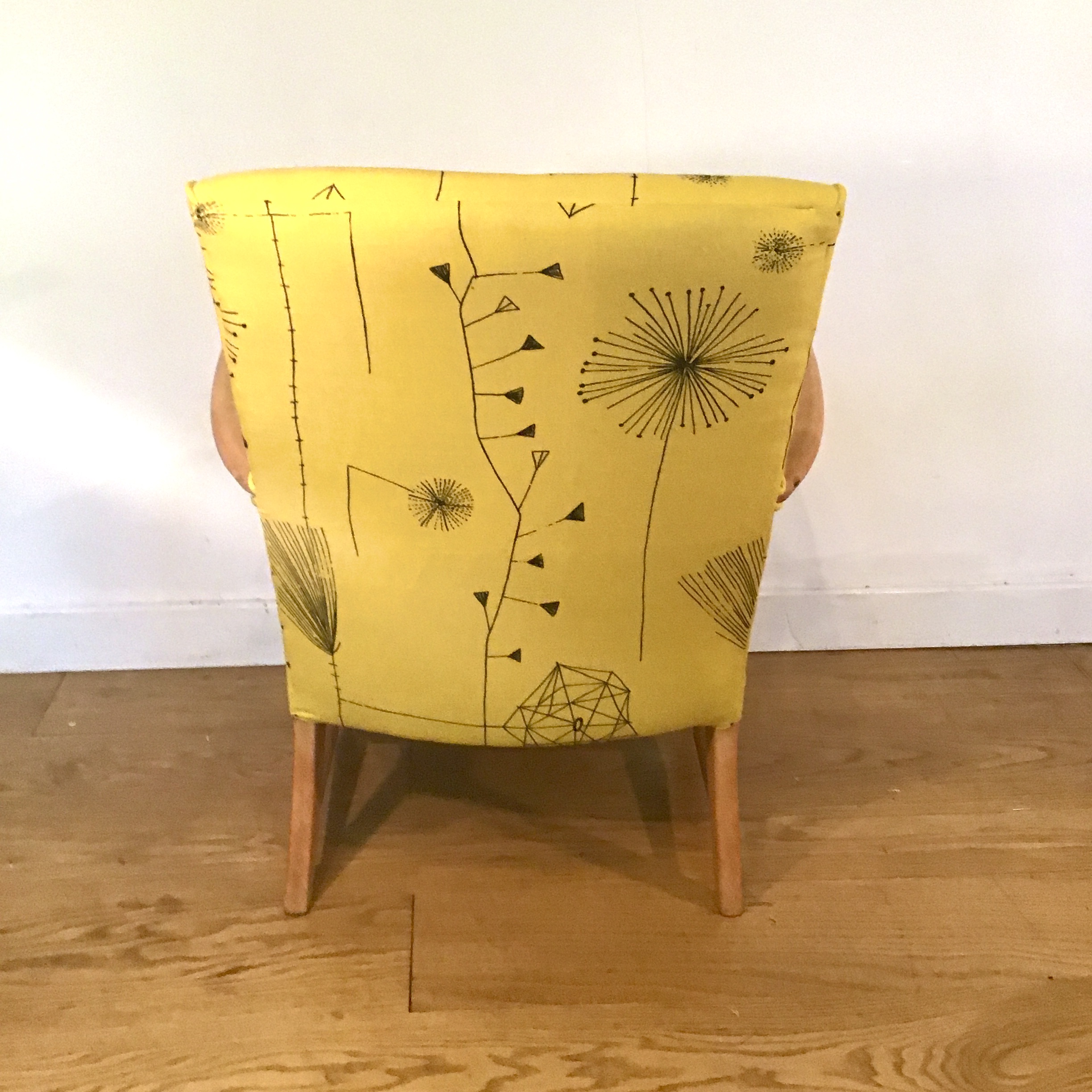 A 1950's No 248 Ercol chair reupholstered in Dandelion clocks by Lucienne day - Image 5