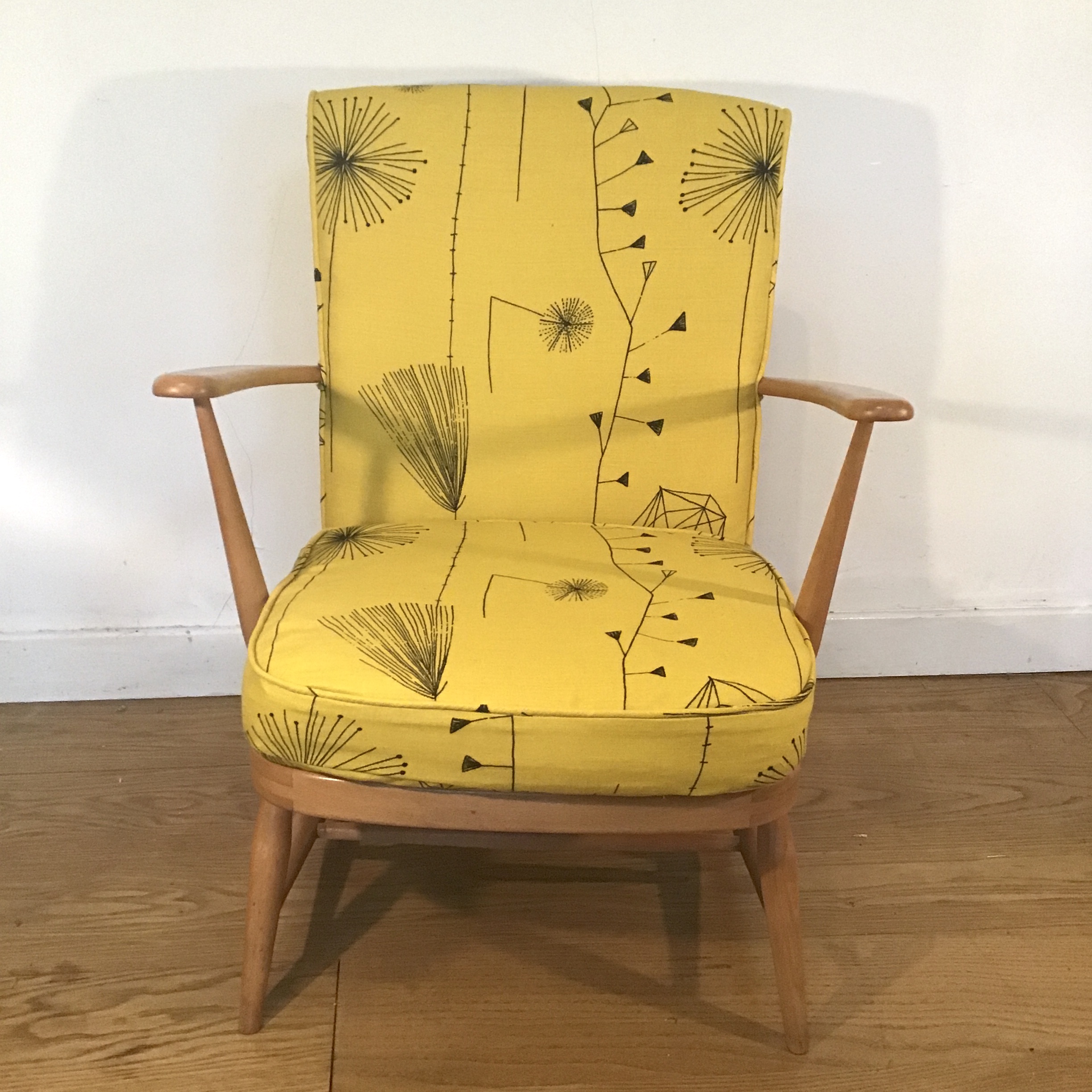 A 1950's No 248 Ercol chair reupholstered in Dandelion clocks by Lucienne day - Image 7
