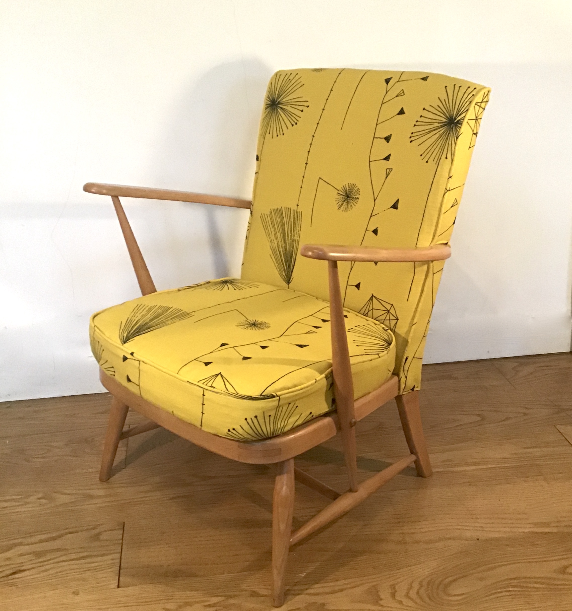 A 1950's No 248 Ercol chair reupholstered in Dandelion clocks by Lucienne day - Image 10