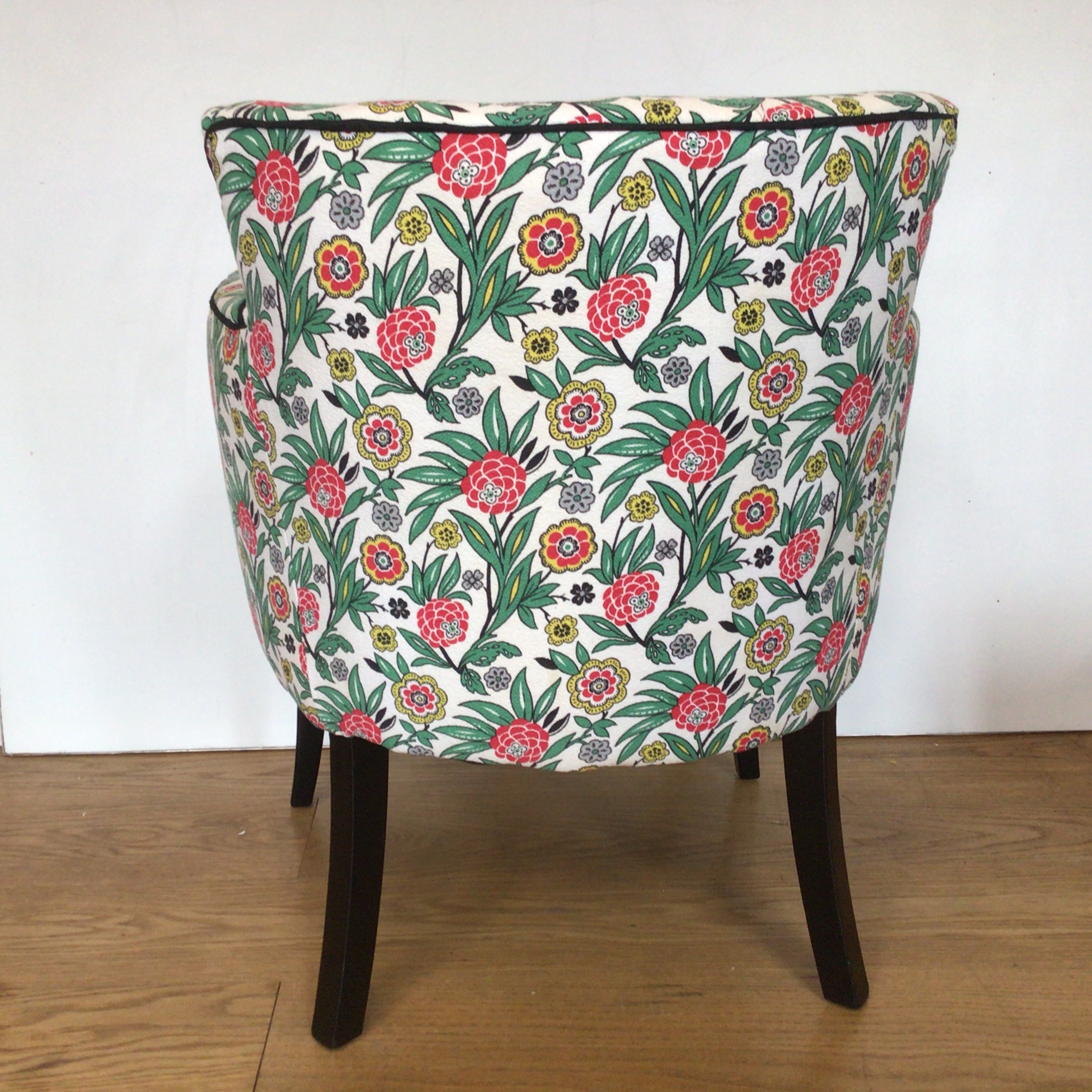 A lovely 1930's chintz chinoiserie/ Art Deco style Arm chair - Image 8