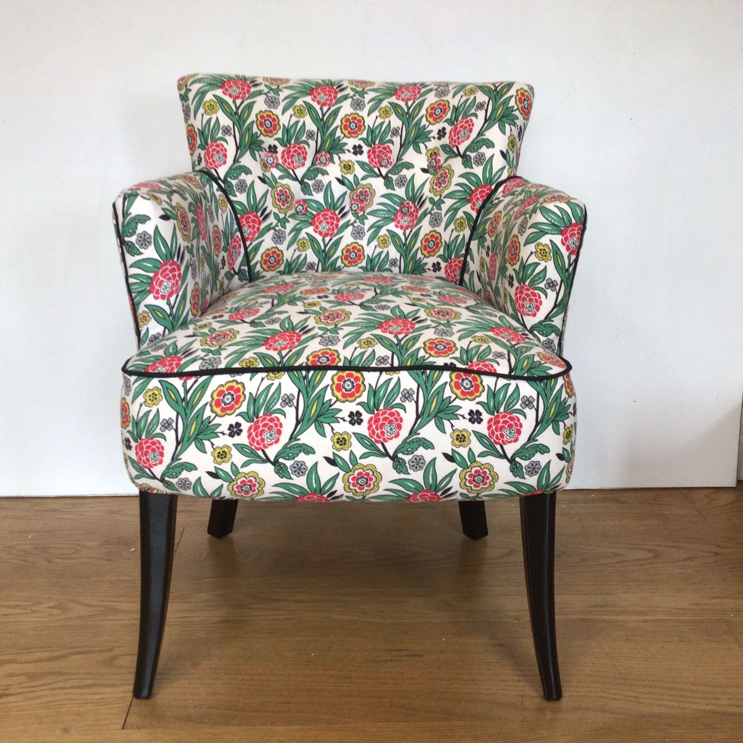 A lovely 1930's chintz chinoiserie/ Art Deco style Arm chair - Image 11