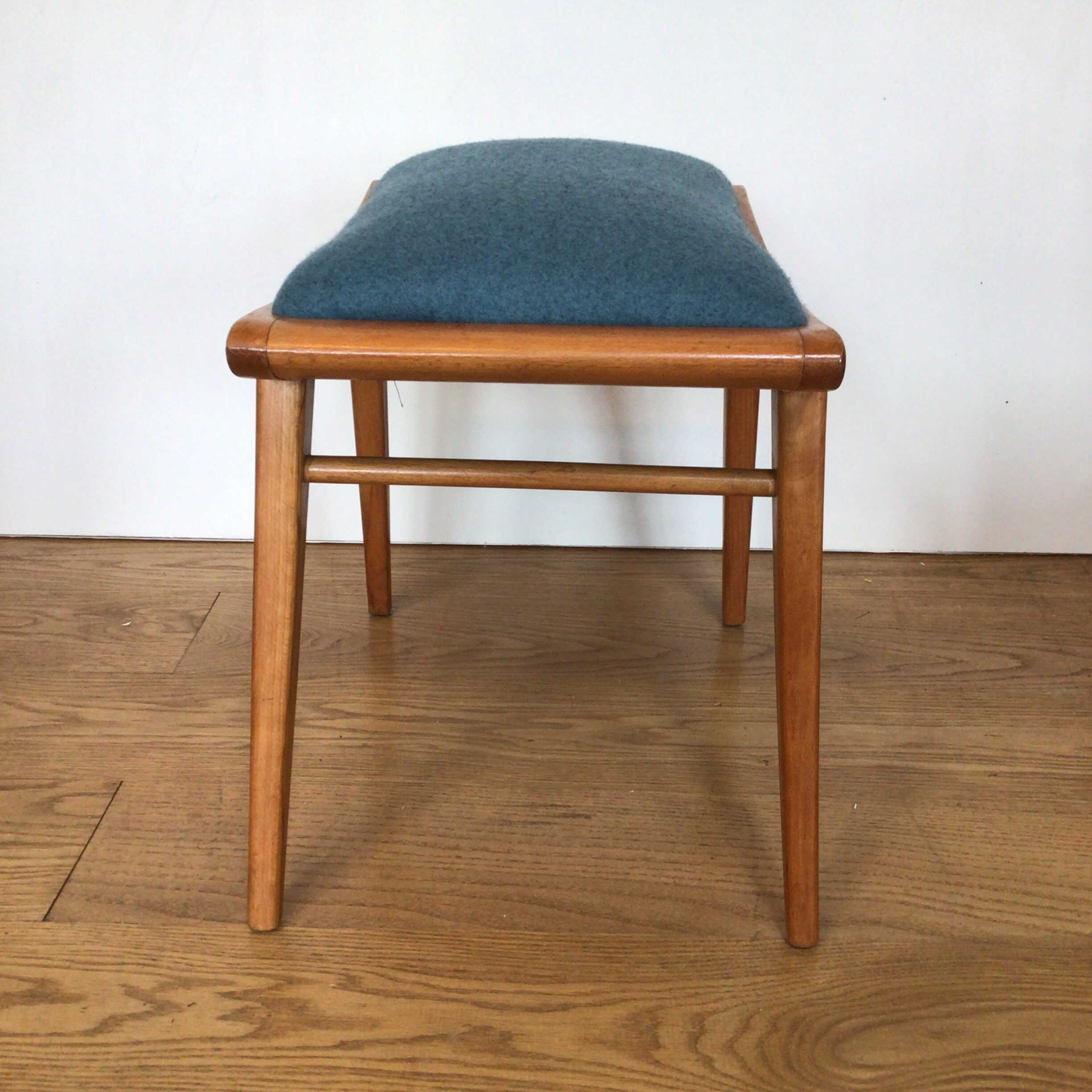A lovely 1950's beech stool with teal felt pad - Image 3