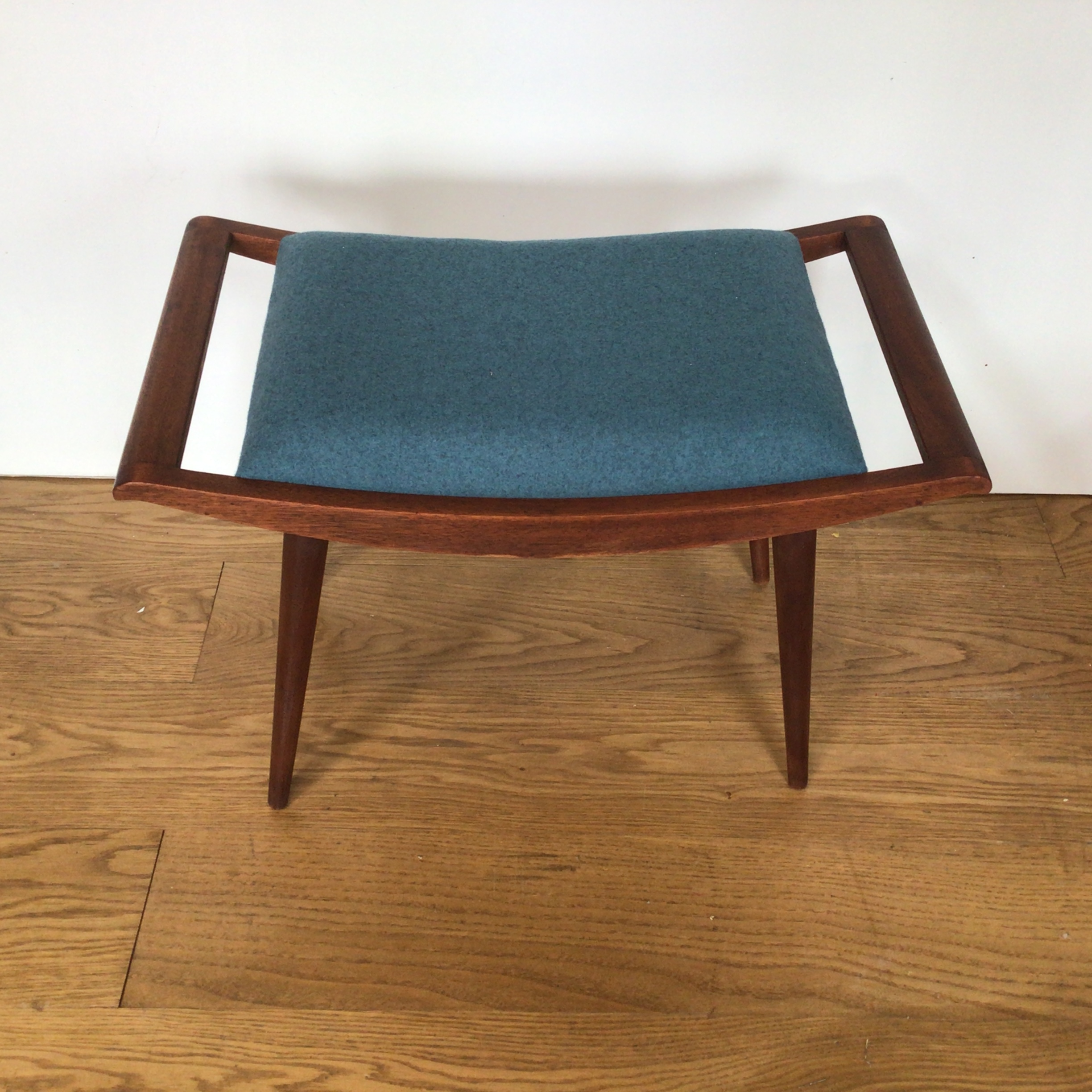 A lovely mahogany midcentury dressing table stool - Image 2
