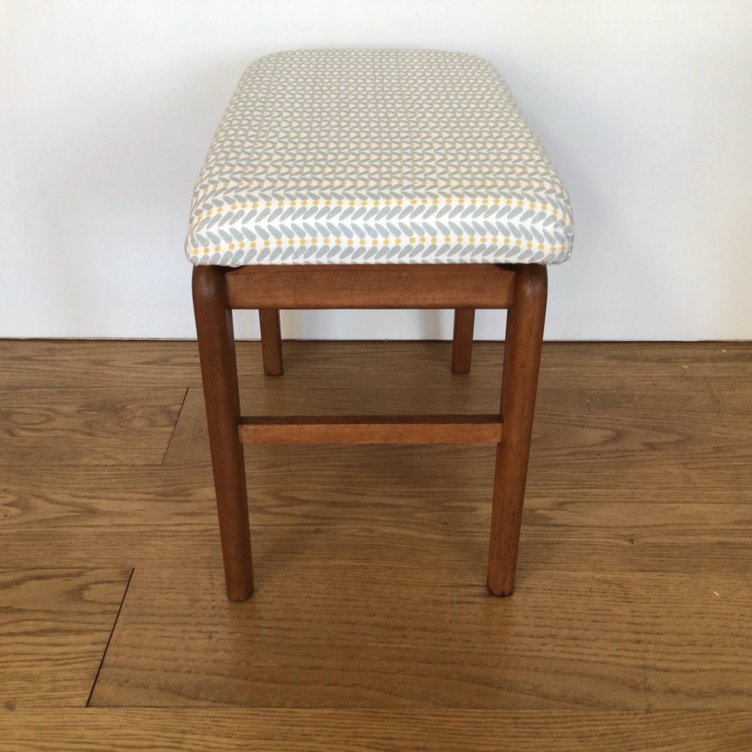 A lovely Siesta 1950's beech stool with Scandinavian fabric top (reserved for Lisa) - Image 3
