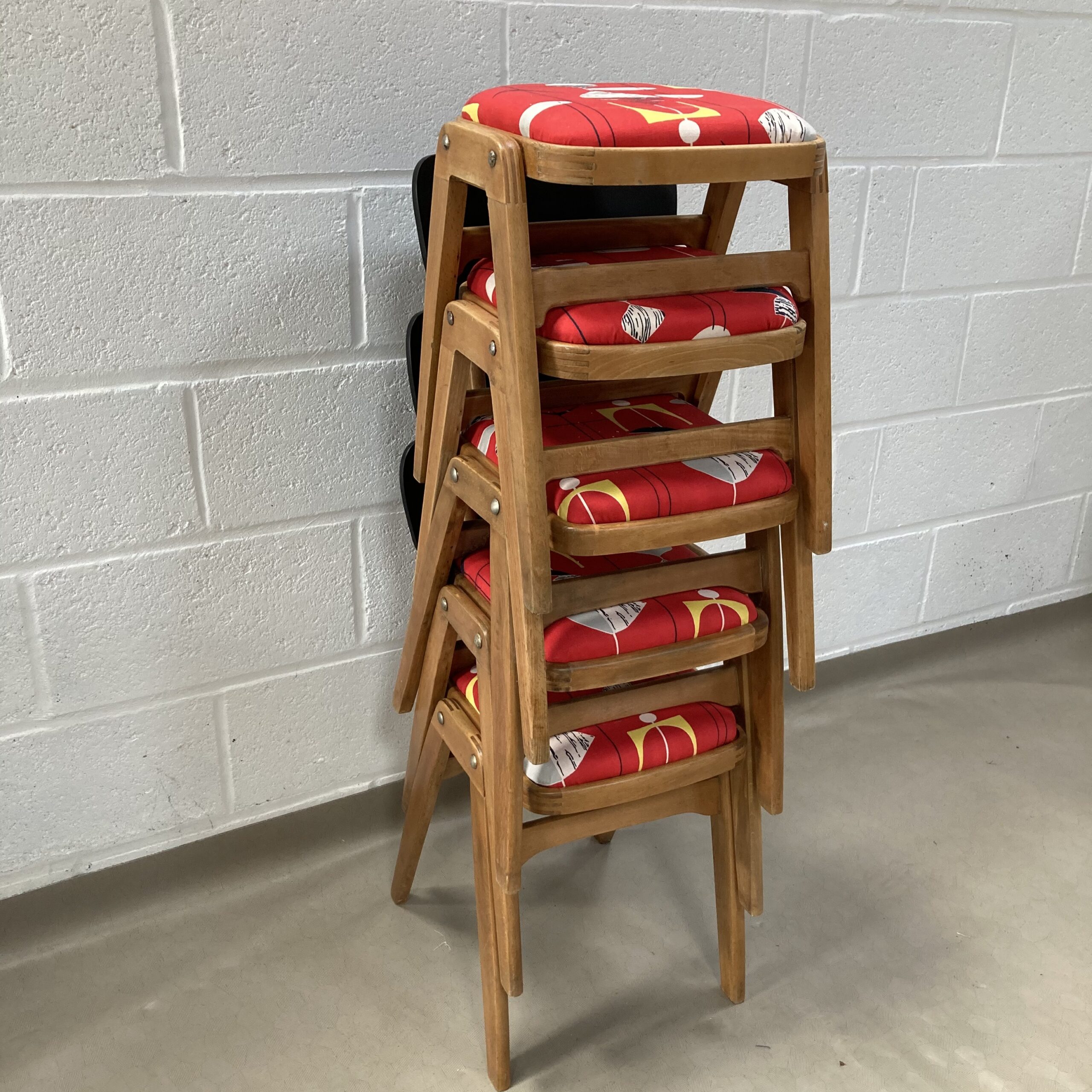 A lovely up-cycled midcentury kitchen dining set decorated in Sandersons Marion Mahler, Red mobiles - Image 2