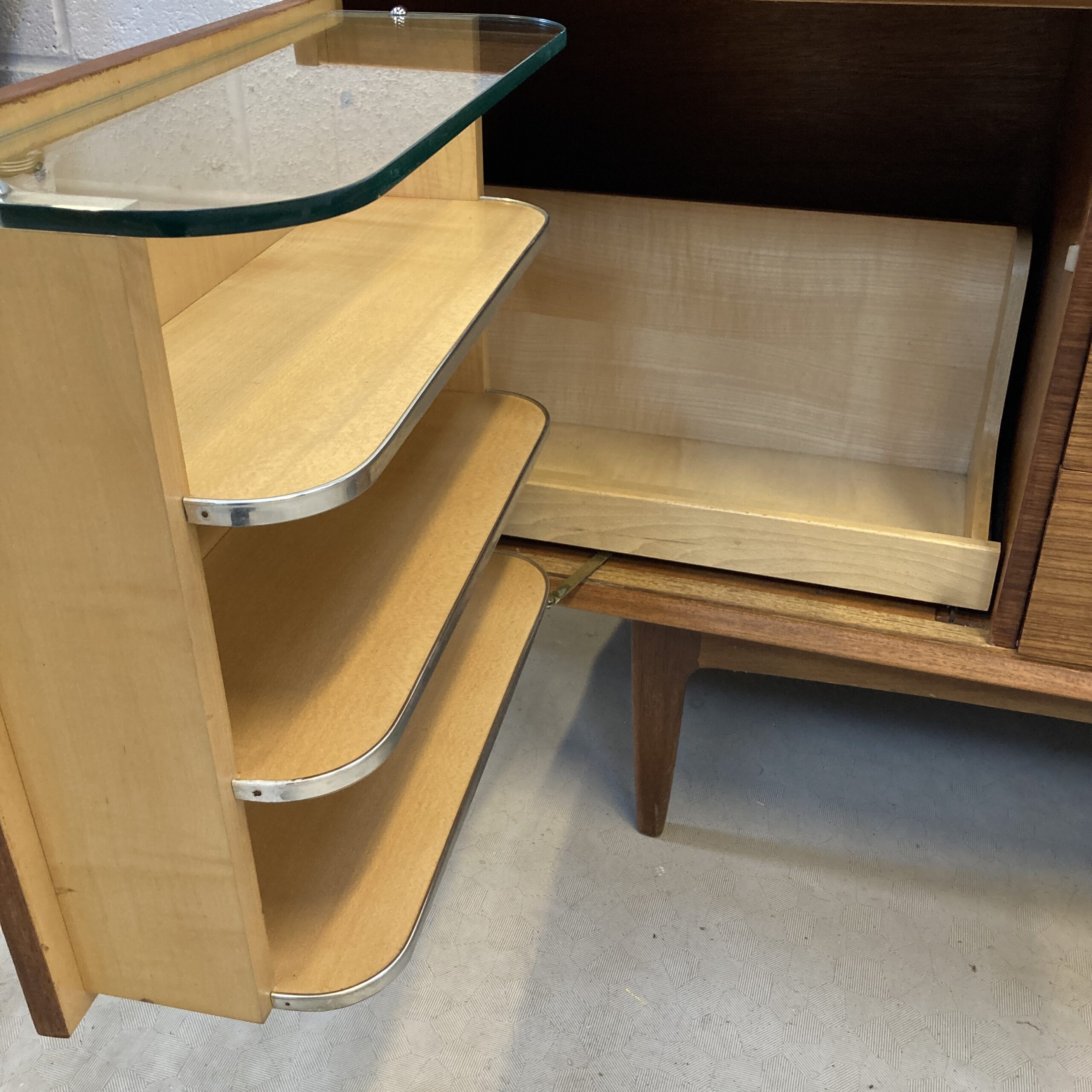 A lovely midcentury walnut and teak Wrighton sideboard - Image 6