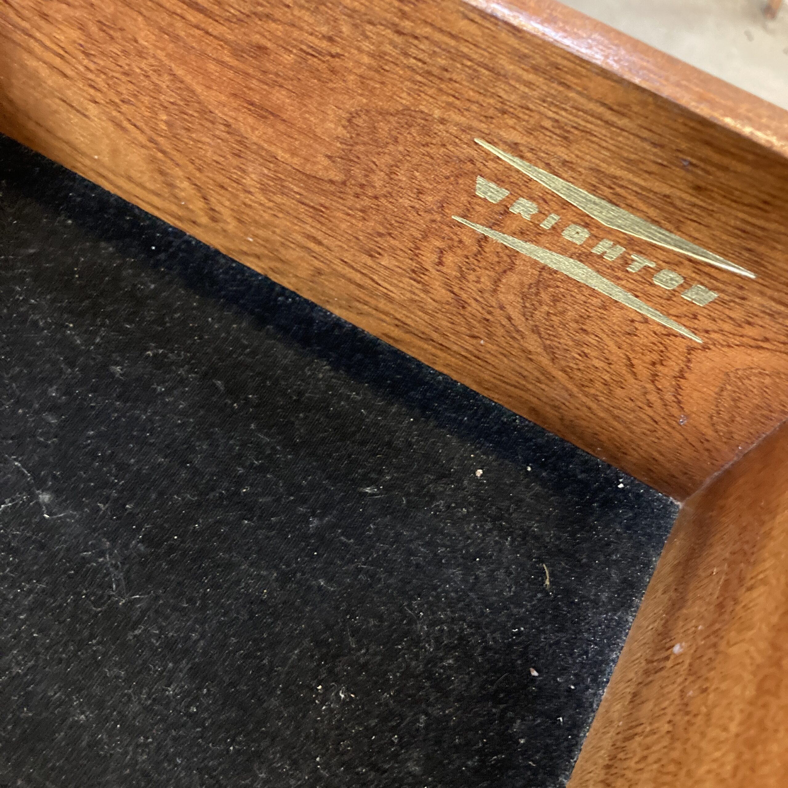 A lovely midcentury walnut and teak Wrighton sideboard - Image 4