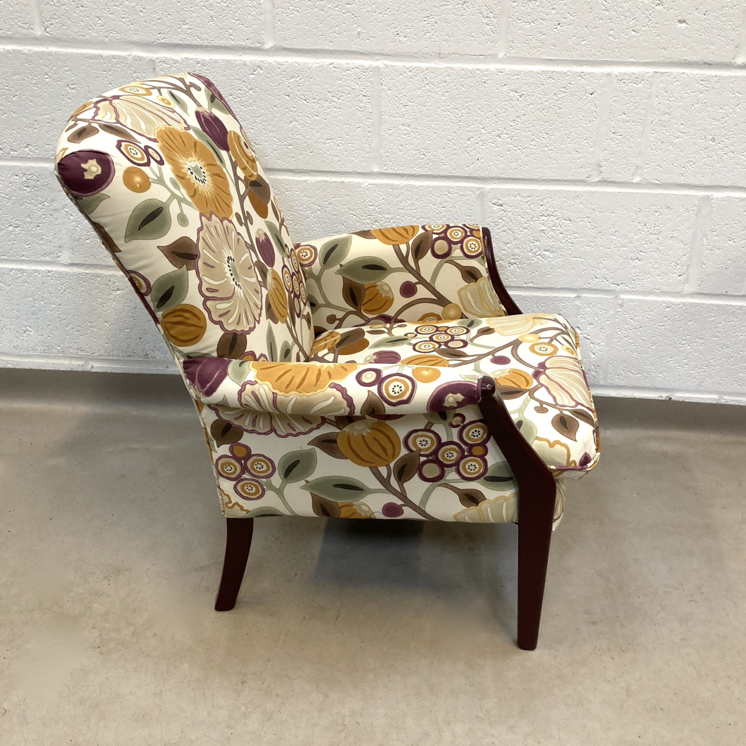 A Parker Knoll Froxfield PK749 chair reupholstered in Sanderson Tree Poppy fabric - Image 6