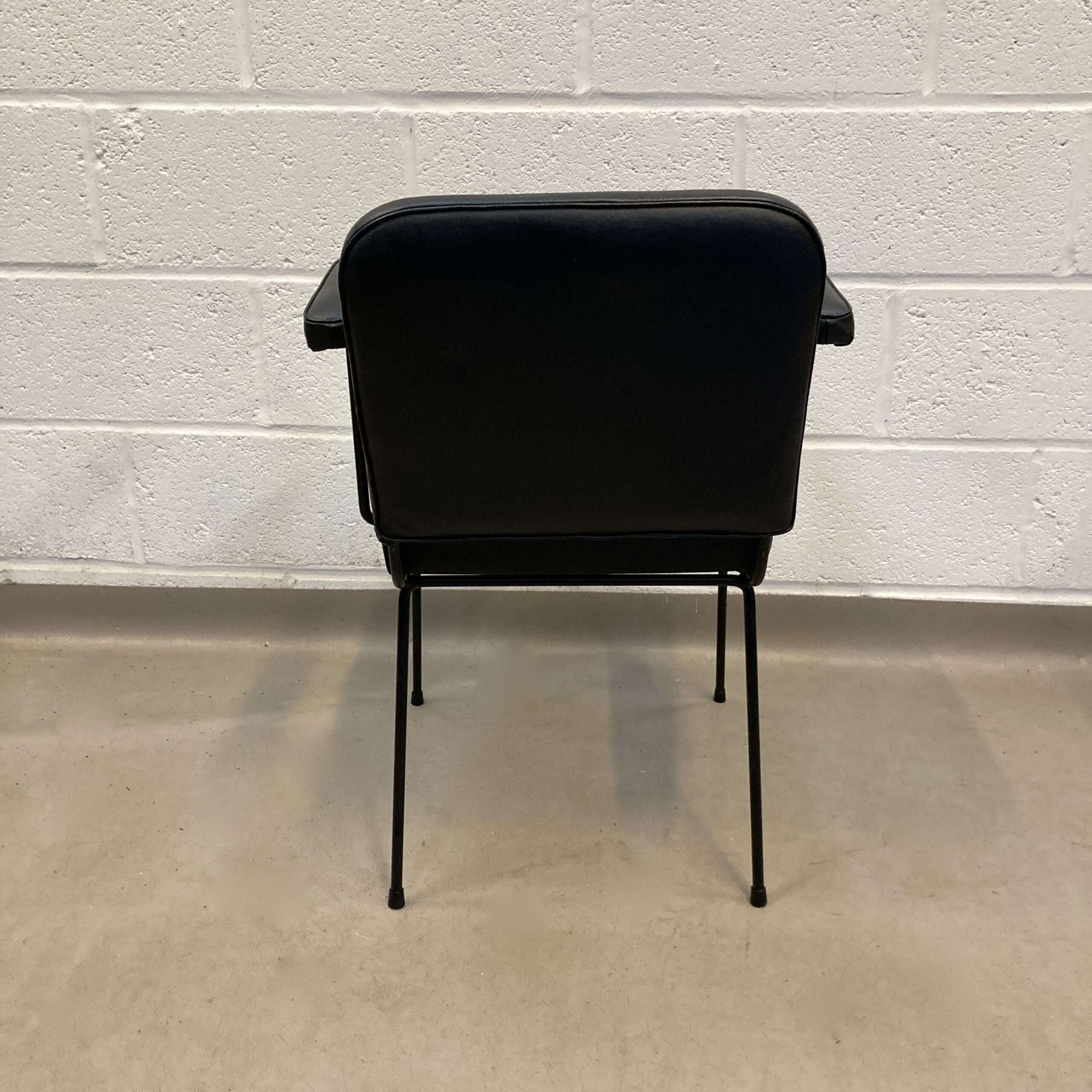 A French Wire framed black vinyl office chair in the style of Pier Paulin. - Image 3