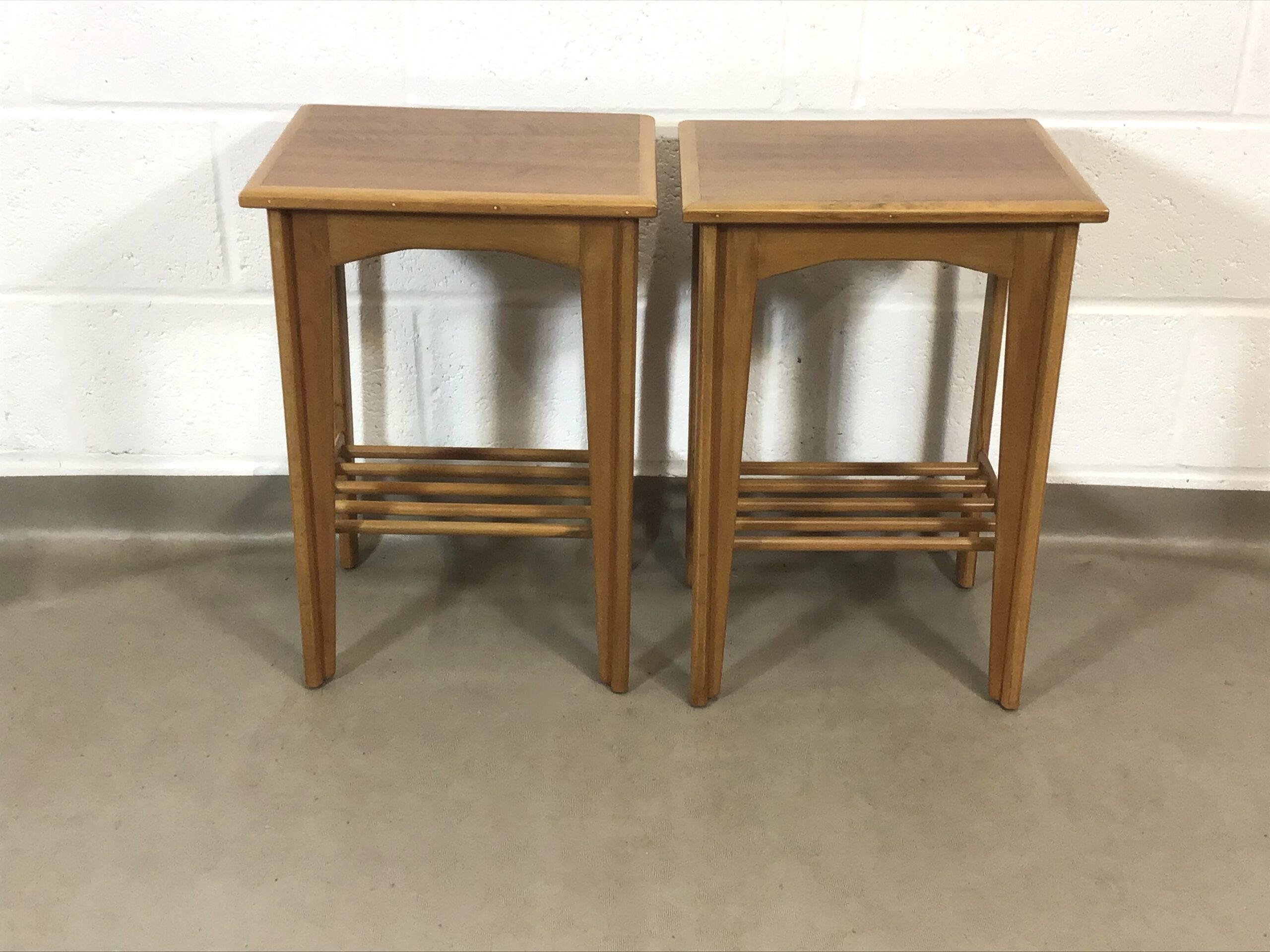 A Rare early 1950's Heals walnut and beech bedroom suite - Image 16
