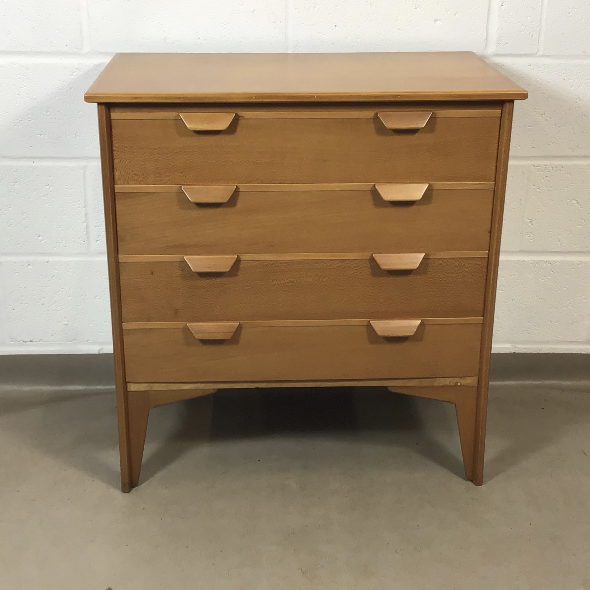 A Rare early 1950's Heals walnut and beech bedroom suite - Image 13
