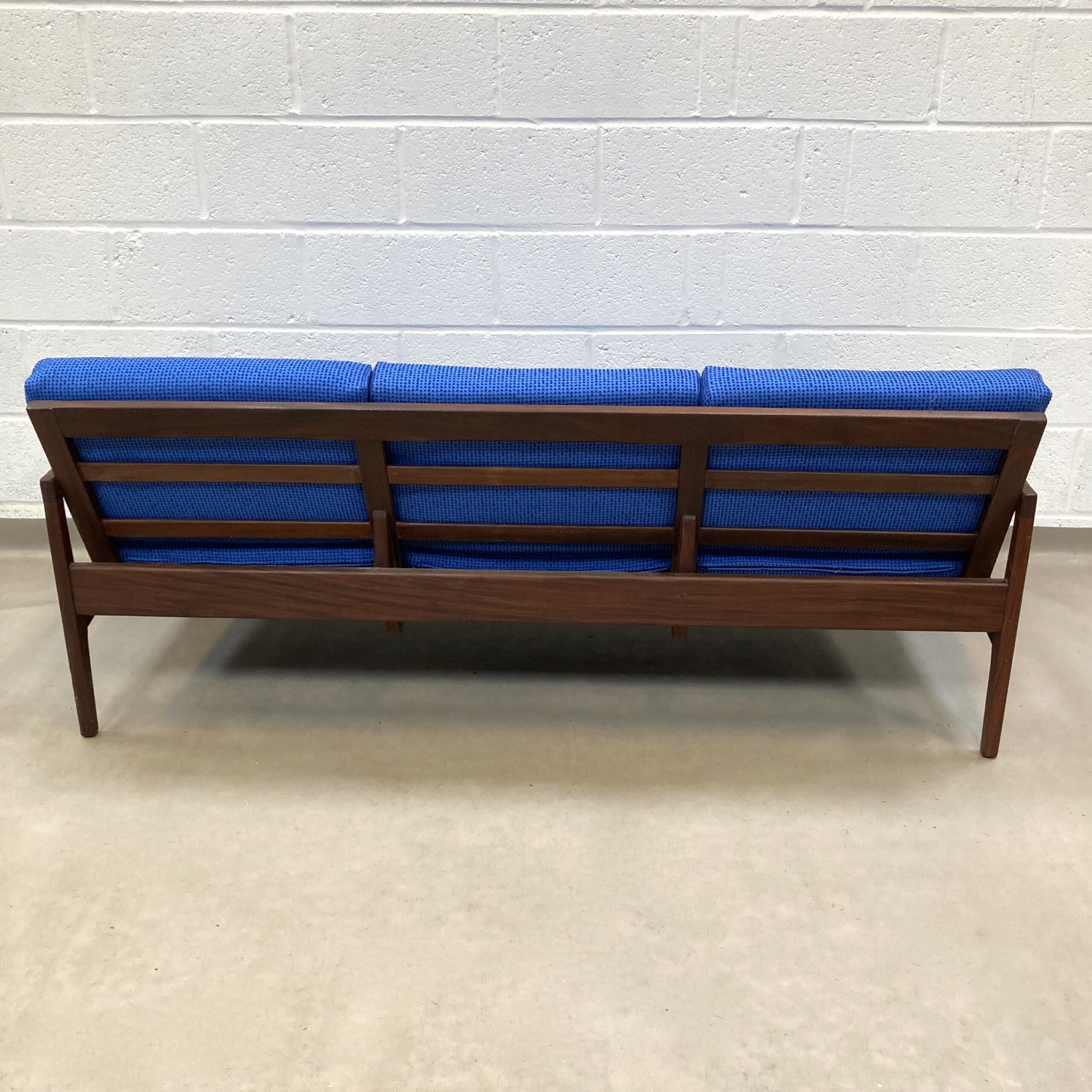 A 1960s Cintique Loungemaster sofa suite reupholstered in a wool mix Abbotsford mill fabric. - Image 2
